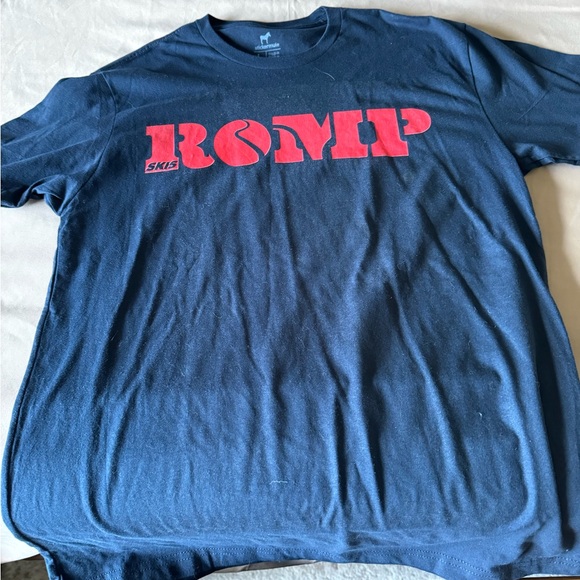 Romp Skis t shirt - Picture 1 of 2